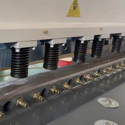 Hold Downs - Mesin Shearing SLT